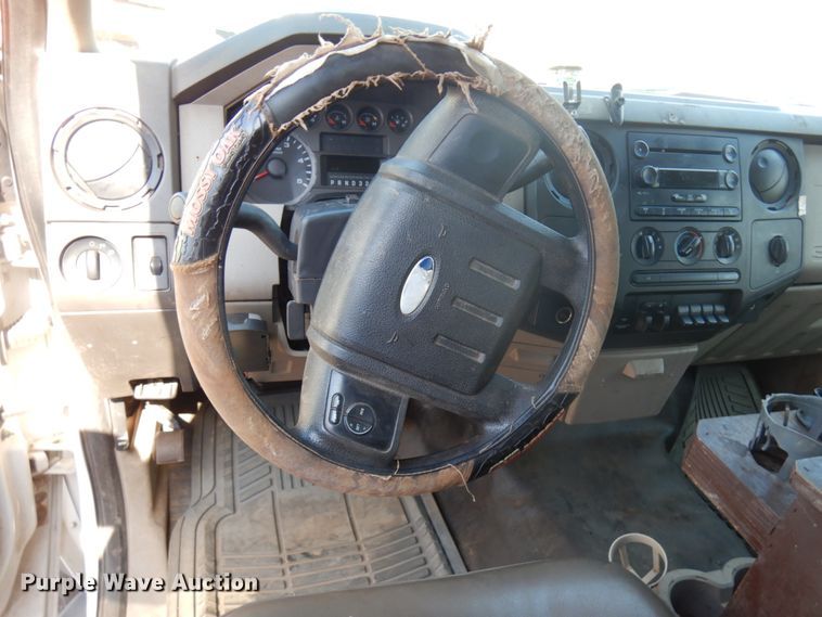 image for item HR9161 2008 Ford F550  flatbed truck