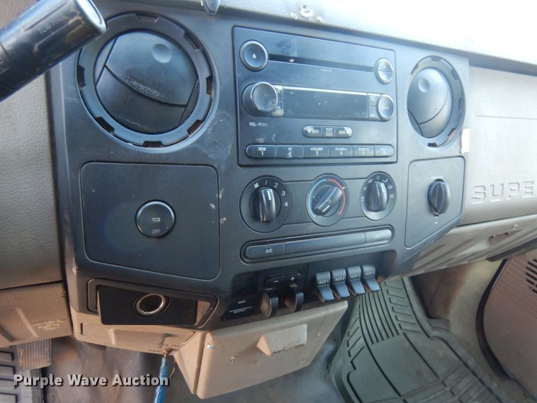 image for item HR9161 2008 Ford F550  flatbed truck