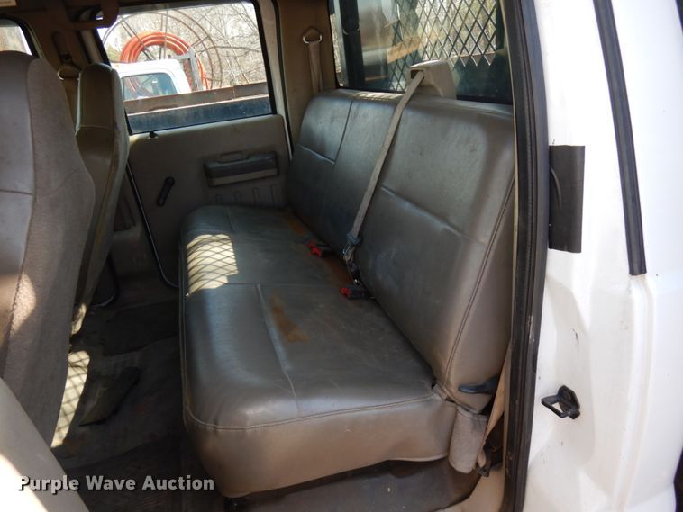 image for item HR9161 2008 Ford F550  flatbed truck