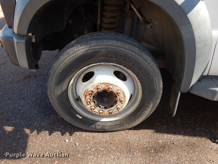 image for item HR9161 2008 Ford F550  flatbed truck