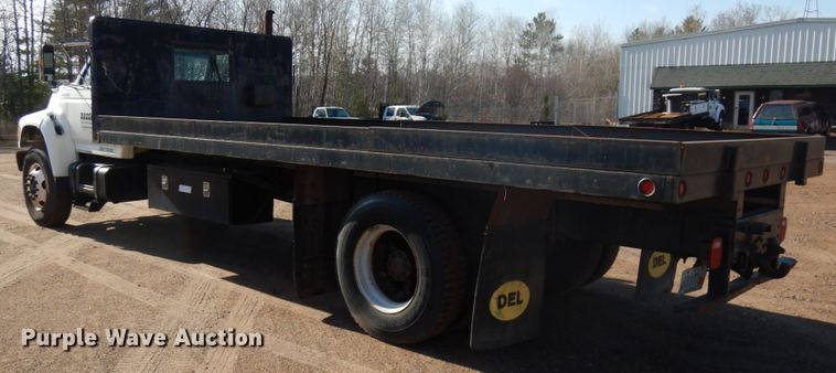 image for item HR9162 1998 Ford F800  flatbed truck