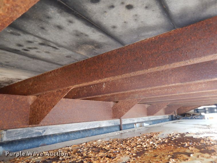 image for item HR9162 1998 Ford F800  flatbed truck