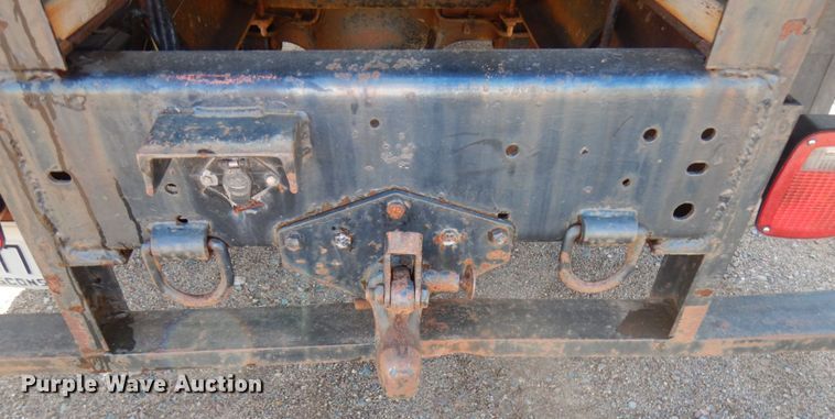 image for item HR9162 1998 Ford F800  flatbed truck