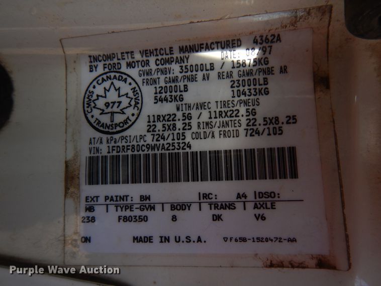 image for item HR9162 1998 Ford F800  flatbed truck