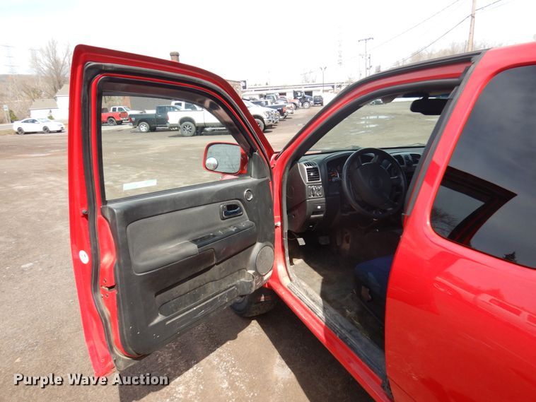 image for item HR9166 2012 GMC Canyon  Ext. Cab pickup truck