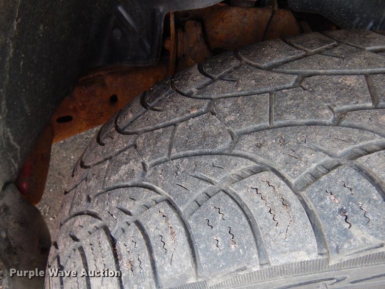 image for item HR9166 2012 GMC Canyon  Ext. Cab pickup truck