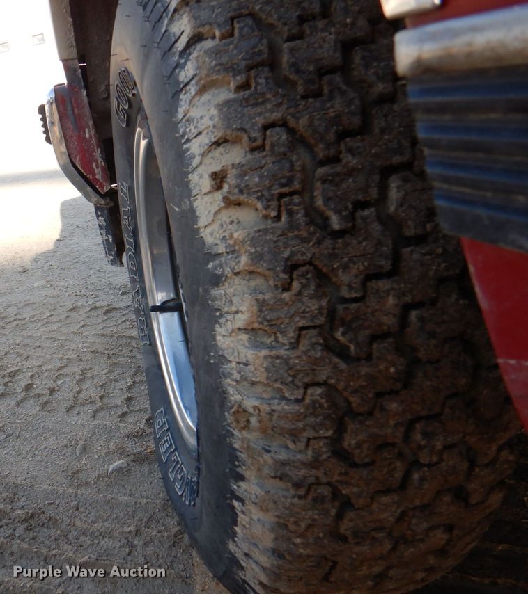 image for item HS9981 1989 Chevrolet Silverado C1500  pickup truck