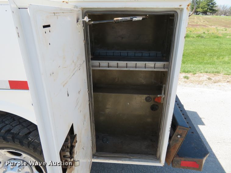 image for item HV9725 2014 Dodge Ram 2500HD  utility bed pickup truck