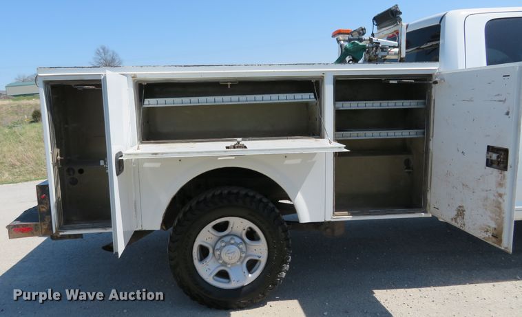 image for item HV9725 2014 Dodge Ram 2500HD  utility bed pickup truck