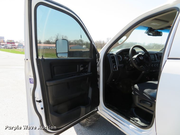 image for item HV9725 2014 Dodge Ram 2500HD  utility bed pickup truck