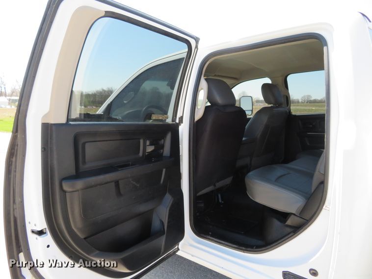 image for item HV9725 2014 Dodge Ram 2500HD  utility bed pickup truck