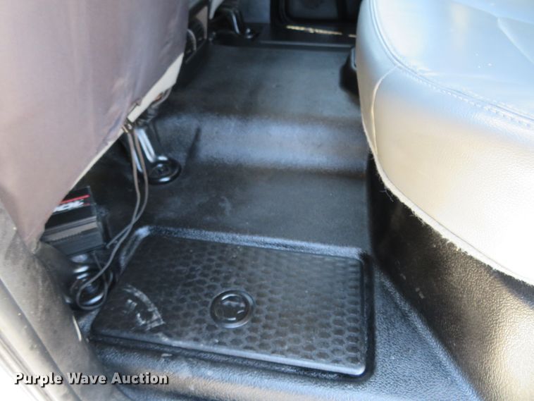 image for item HV9725 2014 Dodge Ram 2500HD  utility bed pickup truck