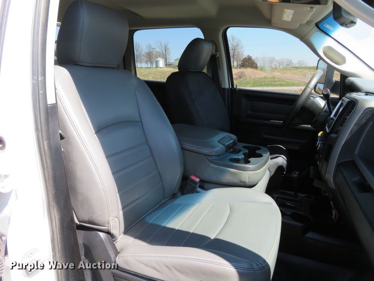 image for item HV9725 2014 Dodge Ram 2500HD  utility bed pickup truck