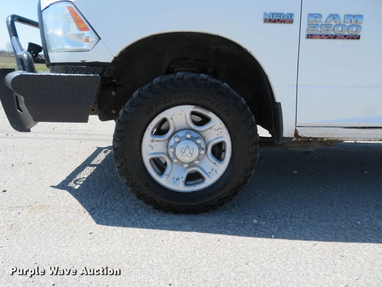 image for item HV9725 2014 Dodge Ram 2500HD  utility bed pickup truck