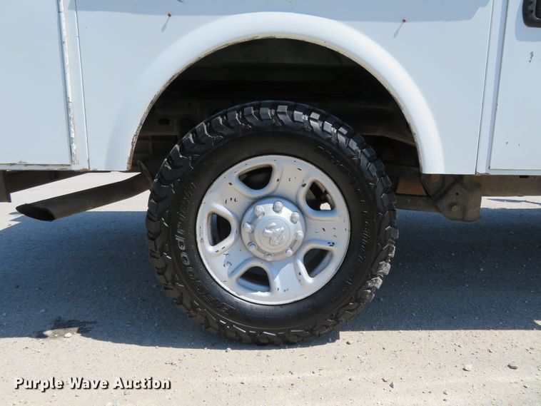 image for item HV9725 2014 Dodge Ram 2500HD  utility bed pickup truck