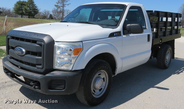 image for item HV9727 2012 Ford F250 Super Duty  flatbed pickup truck