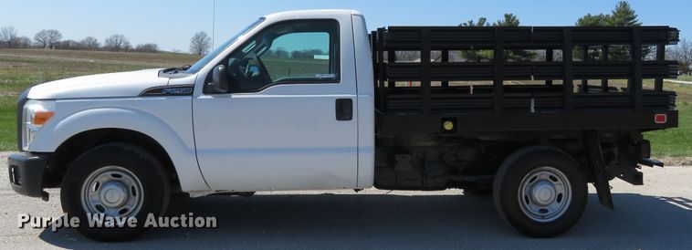 image for item HV9727 2012 Ford F250 Super Duty  flatbed pickup truck