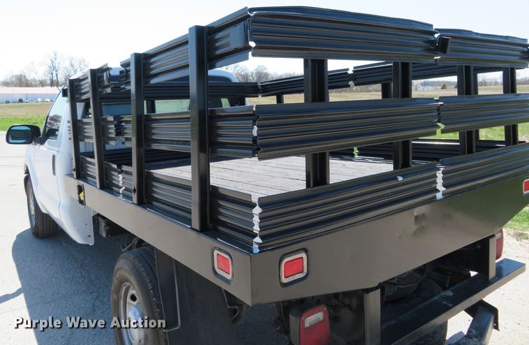 image for item HV9727 2012 Ford F250 Super Duty  flatbed pickup truck