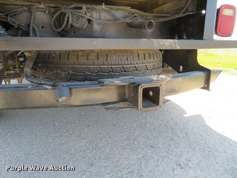 image for item HV9727 2012 Ford F250 Super Duty  flatbed pickup truck