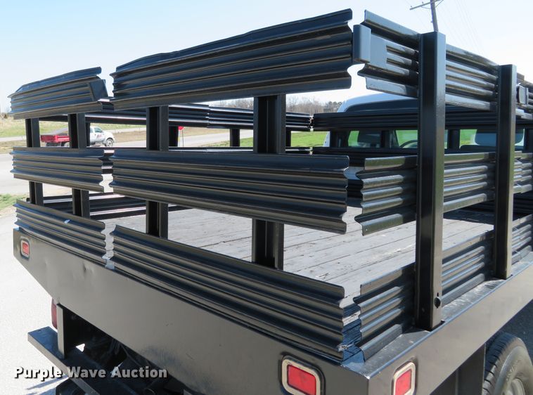 image for item HV9727 2012 Ford F250 Super Duty  flatbed pickup truck