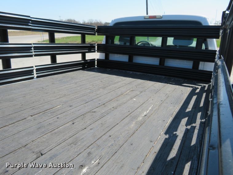 image for item HV9727 2012 Ford F250 Super Duty  flatbed pickup truck