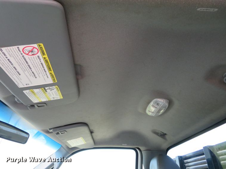 image for item HV9727 2012 Ford F250 Super Duty  flatbed pickup truck