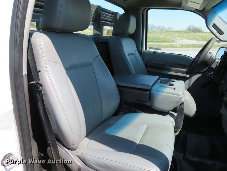 image for item HV9727 2012 Ford F250 Super Duty  flatbed pickup truck