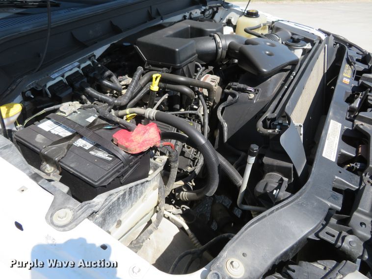 image for item HV9727 2012 Ford F250 Super Duty  flatbed pickup truck