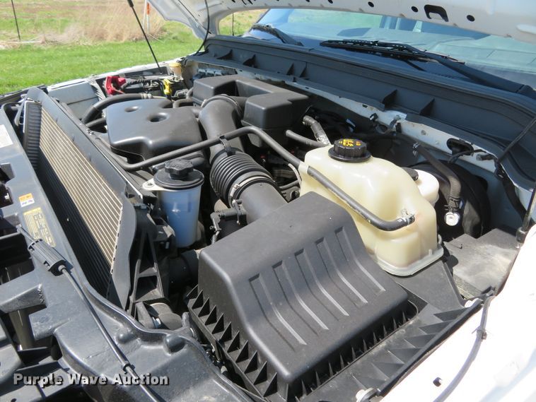 image for item HV9727 2012 Ford F250 Super Duty  flatbed pickup truck