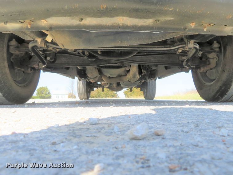 image for item HV9727 2012 Ford F250 Super Duty  flatbed pickup truck