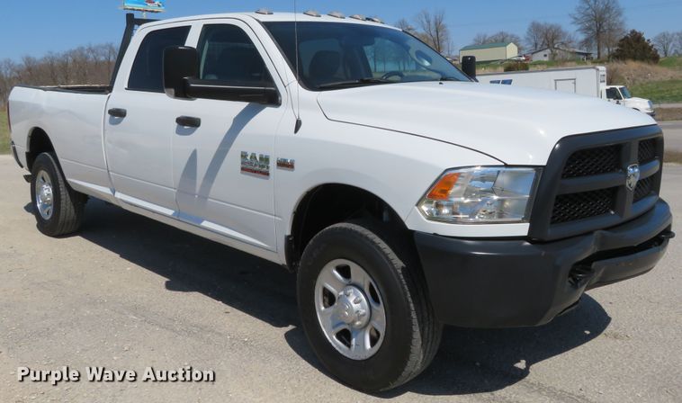 image for item HV9728 2016 Dodge Ram 2500HD  Crew Cab pickup truck