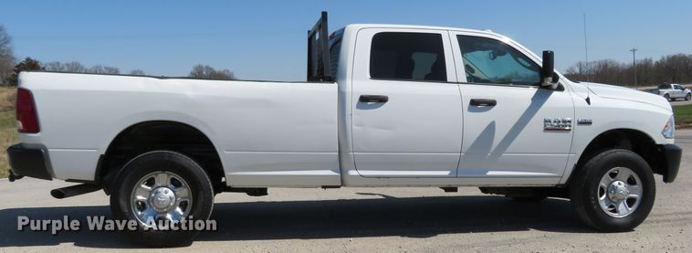 image for item HV9728 2016 Dodge Ram 2500HD  Crew Cab pickup truck