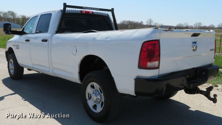 image for item HV9728 2016 Dodge Ram 2500HD  Crew Cab pickup truck