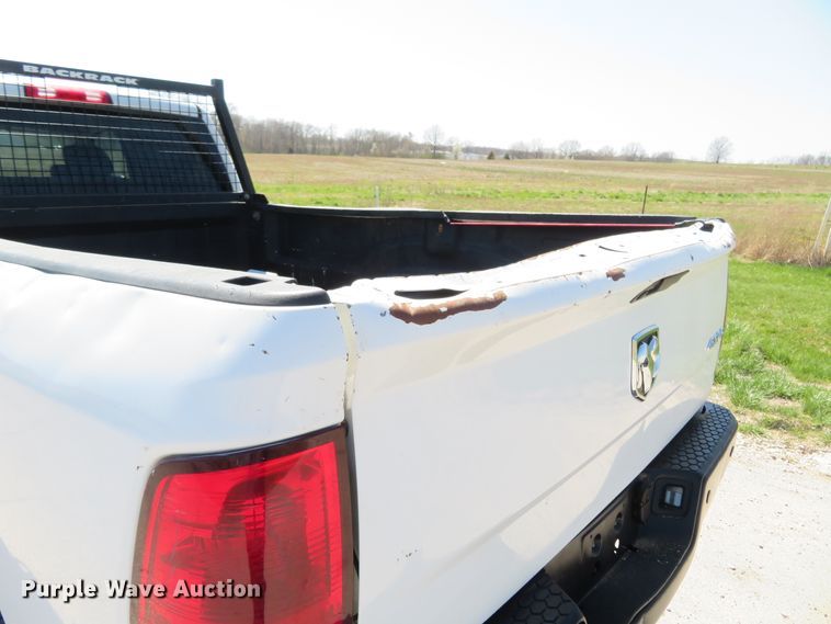 image for item HV9728 2016 Dodge Ram 2500HD  Crew Cab pickup truck