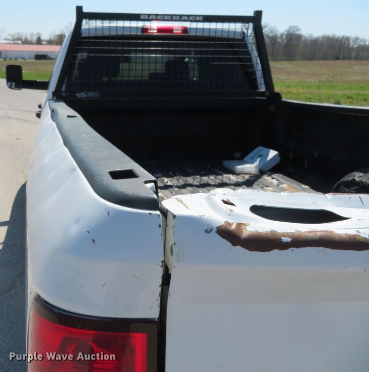 image for item HV9728 2016 Dodge Ram 2500HD  Crew Cab pickup truck