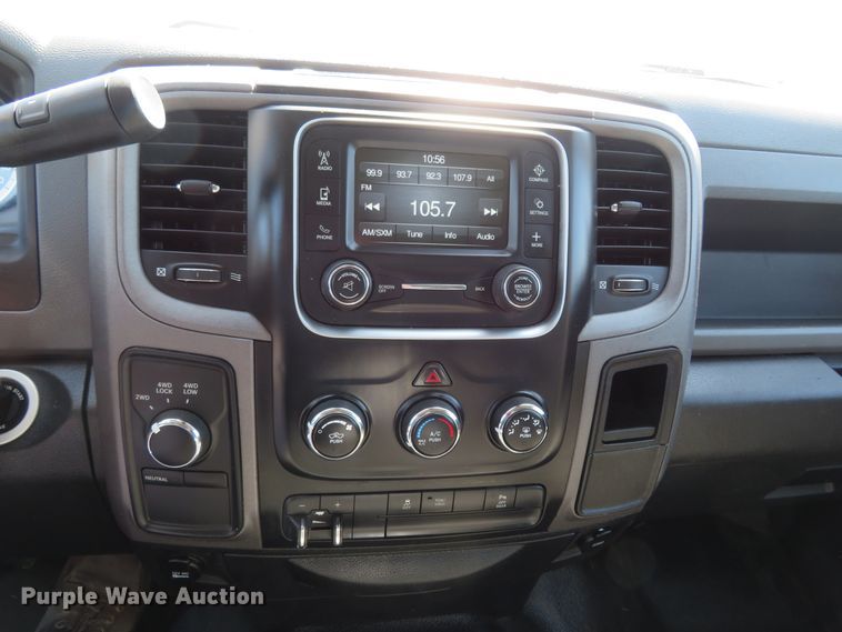 image for item HV9728 2016 Dodge Ram 2500HD  Crew Cab pickup truck