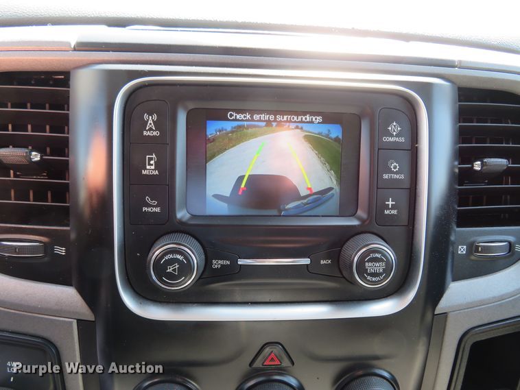 image for item HV9728 2016 Dodge Ram 2500HD  Crew Cab pickup truck