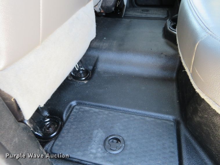 image for item HV9728 2016 Dodge Ram 2500HD  Crew Cab pickup truck