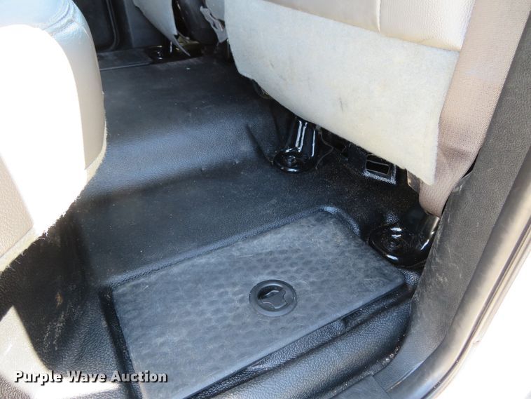 image for item HV9728 2016 Dodge Ram 2500HD  Crew Cab pickup truck