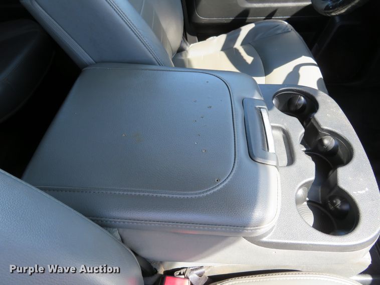 image for item HV9728 2016 Dodge Ram 2500HD  Crew Cab pickup truck