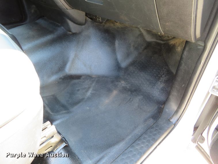 image for item HV9728 2016 Dodge Ram 2500HD  Crew Cab pickup truck