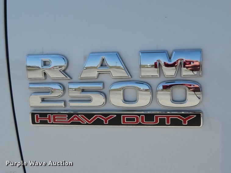 image for item HV9728 2016 Dodge Ram 2500HD  Crew Cab pickup truck