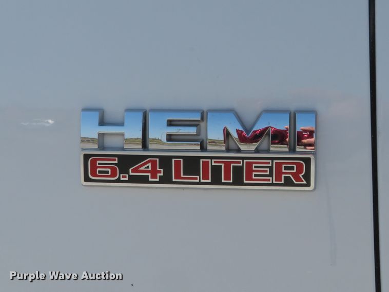 image for item HV9728 2016 Dodge Ram 2500HD  Crew Cab pickup truck