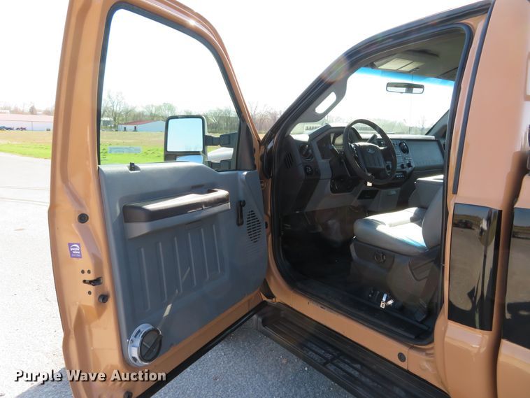 image for item HV9731 2012 Ford F250 Super Duty  pickup truck