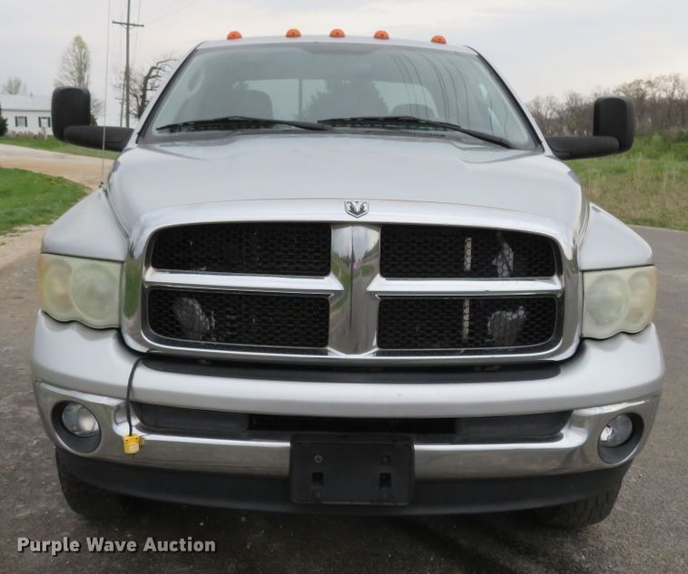 image for item HV9735 2003 Dodge Ram 2500HD SLT  Quad Cab pickup truck