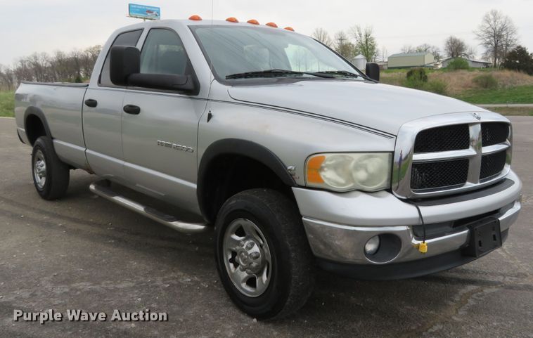 image for item HV9735 2003 Dodge Ram 2500HD SLT  Quad Cab pickup truck