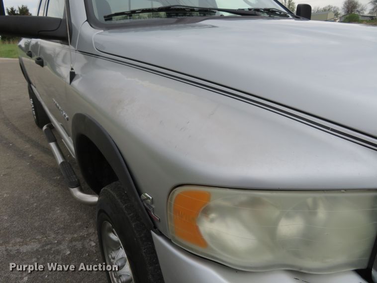 image for item HV9735 2003 Dodge Ram 2500HD SLT  Quad Cab pickup truck