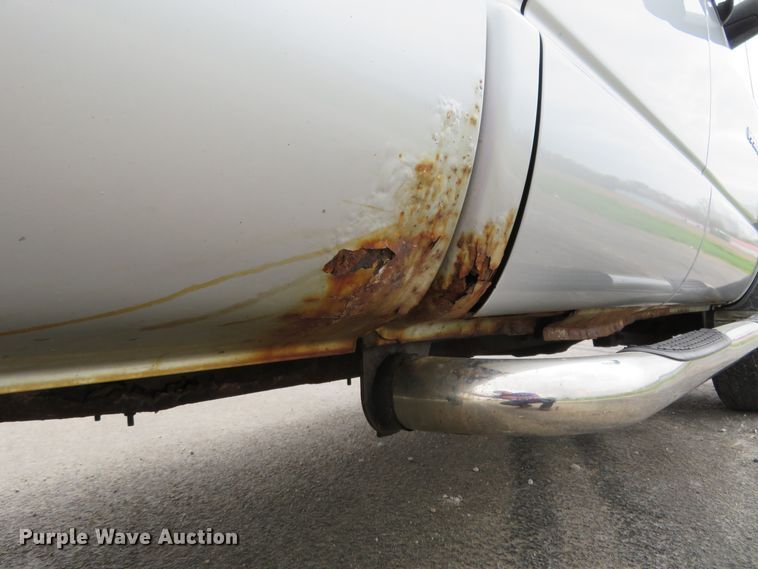 image for item HV9735 2003 Dodge Ram 2500HD SLT  Quad Cab pickup truck