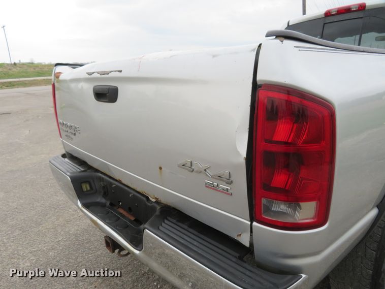 image for item HV9735 2003 Dodge Ram 2500HD SLT  Quad Cab pickup truck