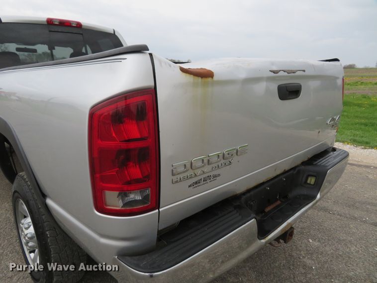 image for item HV9735 2003 Dodge Ram 2500HD SLT  Quad Cab pickup truck